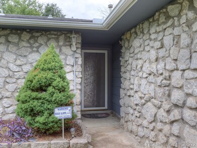 1624 S Redbud Place, Broken Arrow, OK 74012 - photo 2