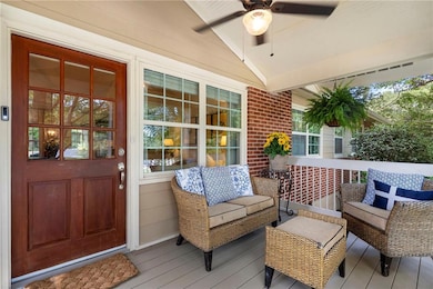 Deck with ceiling fan