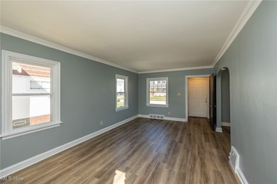 20006 Mountville Dr, Maple Heights, OH 44137 - photo 6