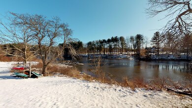 300 Feet of water front