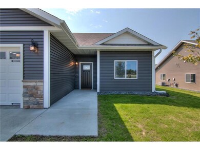 3443 Iris Dr, Eau Claire, WI 54703 - photo 3