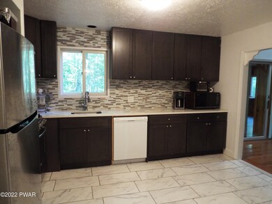 134 Briarcrest Dr, Hawley, PA 18428 - photo 2