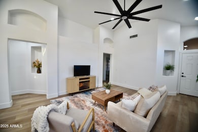 10053 E Capri Ave, Mesa, AZ 85208 - photo 5