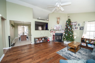 864 Thornbird Cir, Boiling Springs, SC 29316 - photo 3