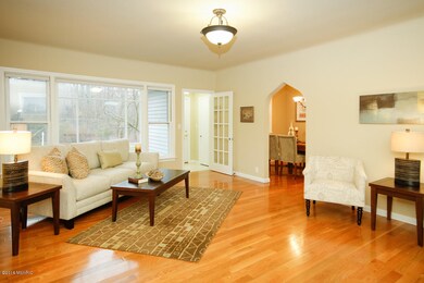 9841 PQ Ave-106