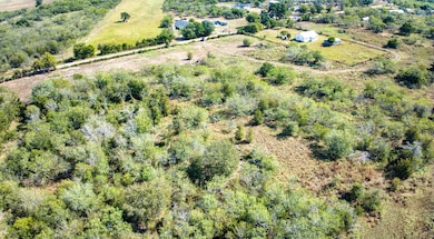 Sunset Trail, Luling, TX 78648 - photo 6