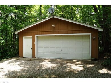 2 CAR GARAGE