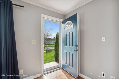 06-4524-Alpha-St-Lansing-MI-48910-Window