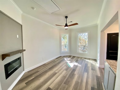 Living / Dining Area