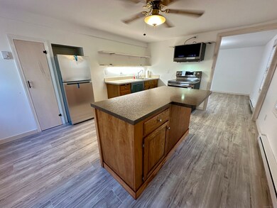 248 Killingworth Turnpike unit B, Clinton, CT 06413 - photo 6