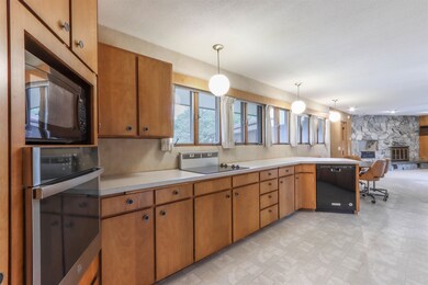 1805 S Cedar Ave, Marshfield, WI 54449 - photo 5