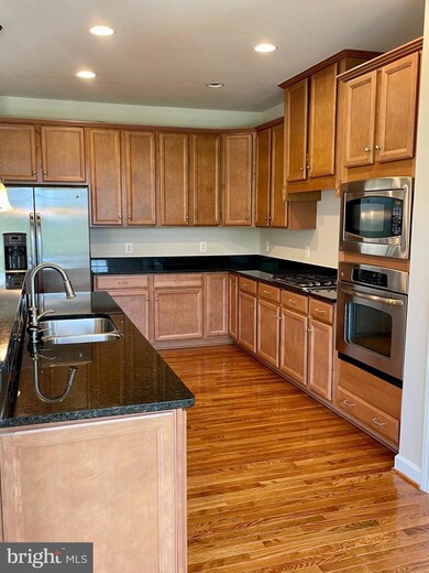 42624 Offenham Terrace, Chantilly, VA 20152 - photo 5