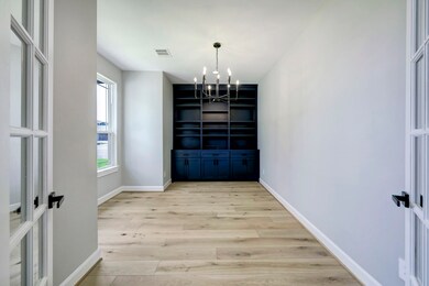 703 W 42nd St, Houston, TX 77018 - photo 6