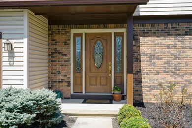 2244 Surreygate Dr, Columbus, OH 43235 - photo 2