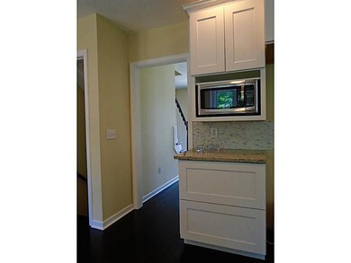 Kitchen. NEW KITCHEN WITH GRANITE AND STAINLESS ST