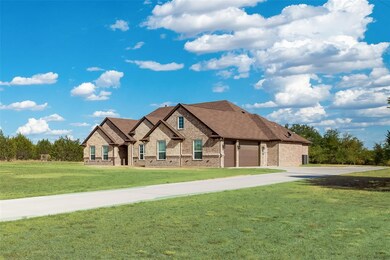 121 Cynthia Ann Parker Ln, Weatherford, TX 76087 - photo 2