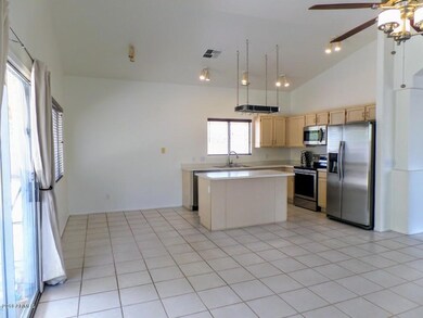 Farmily Room to Kitchen