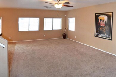 07 Family Room