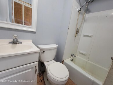 556 Swallow St, Kingston, PA 18704 - photo 3