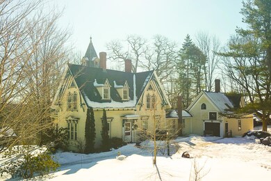 26 Lee Street Wiscasset Maine
