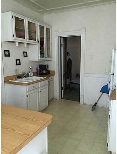 Kitchen. upstairs apartment kitchen