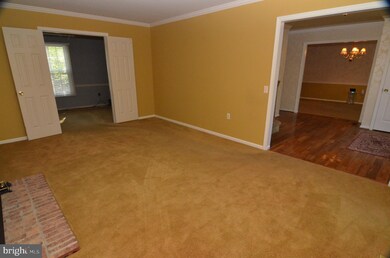 12001 Aspenwood Ln, Laurel, MD 20708 - photo 4
