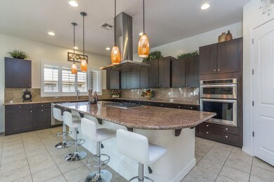 6) KITCHEN