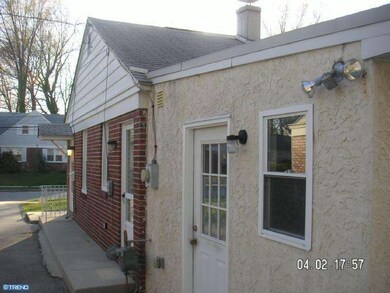 418 Brighton Terrace, Holmes, PA 19043 - photo 3