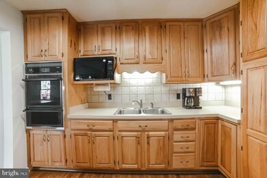 9601 Charles Ct, La Plata, MD 20646 - photo 6