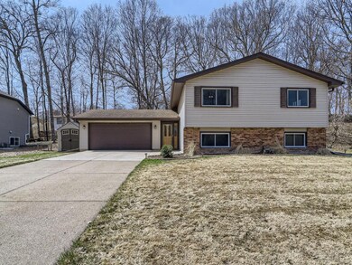 12149 Robin Rd, Maple Grove, MN 55369 - photo 3