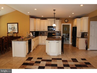 2 Clements Ct, Mount Laurel, NJ 08054 - photo 4