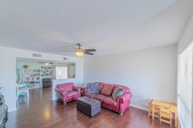 2209 E Frye Rd-0715-HDR