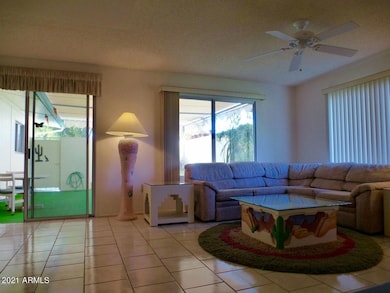 10525 W Wheatridge Dr, Sun City, AZ 85373 - photo 5