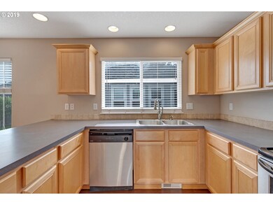 4466 5th St, Hubbard, OR 97032 - photo 6