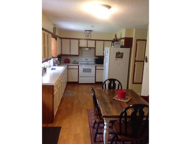 104 Orleans St, Johnson City, TN 37601 - photo 5