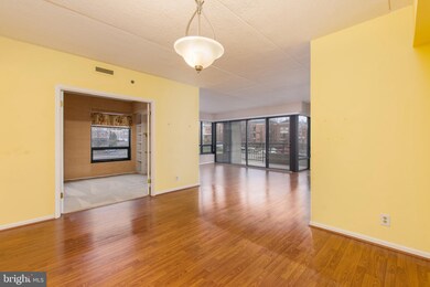 Park Plaza Condominiums unit 214, Wilmington, DE 19806 - photo 7