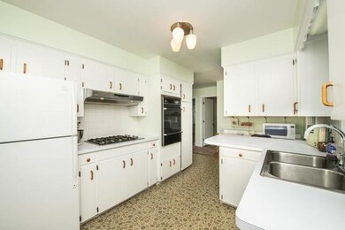 2427 Chestnut St, Waukegan, IL 60087 - photo 2