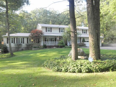 281 Warner Dr, Saylorsburg, PA 18353 - photo 3