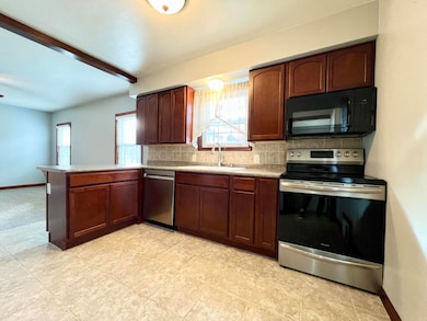 5066F04F-31F1-4702-B34D-B9ED4A053D5D_1_1