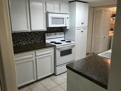 7 Sun Meadow Blvd, Friendswood, TX 77546 - photo 3