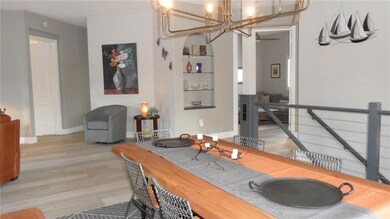 OPEN DINING AREA