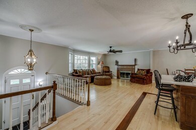 15834 Randall Ln, Minnetonka, MN 55345 - photo 6