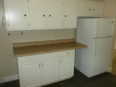 221 Lakewood Dr, Jacksonville, NC 28546 - photo 6