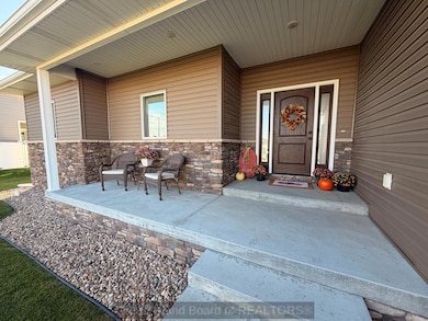 3310 Pinehurst Place, Grand Island, NE 68803 - photo 2