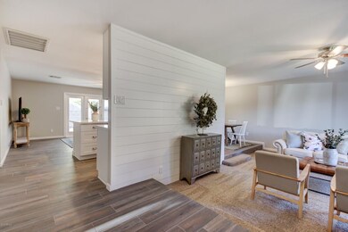 4422 S McAllister Ave-6