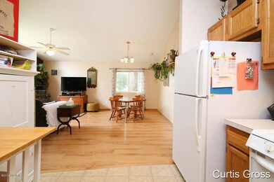 1046 N Hudson St SE, Lowell, MI 49331 - photo 6