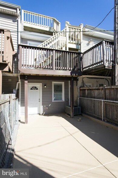 207 E Heath St, Baltimore, MD 21230 - photo 4
