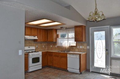 809 W Georgia Ave, Nampa, ID 83686 - photo 4