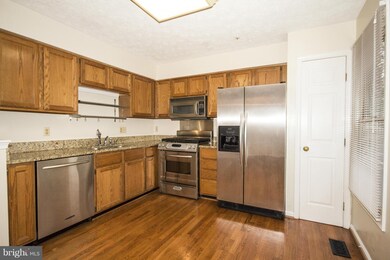 8620 Pine Meadows Dr, Odenton, MD 21113 - photo 6