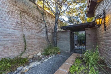 8469 N Via Tioga__123
